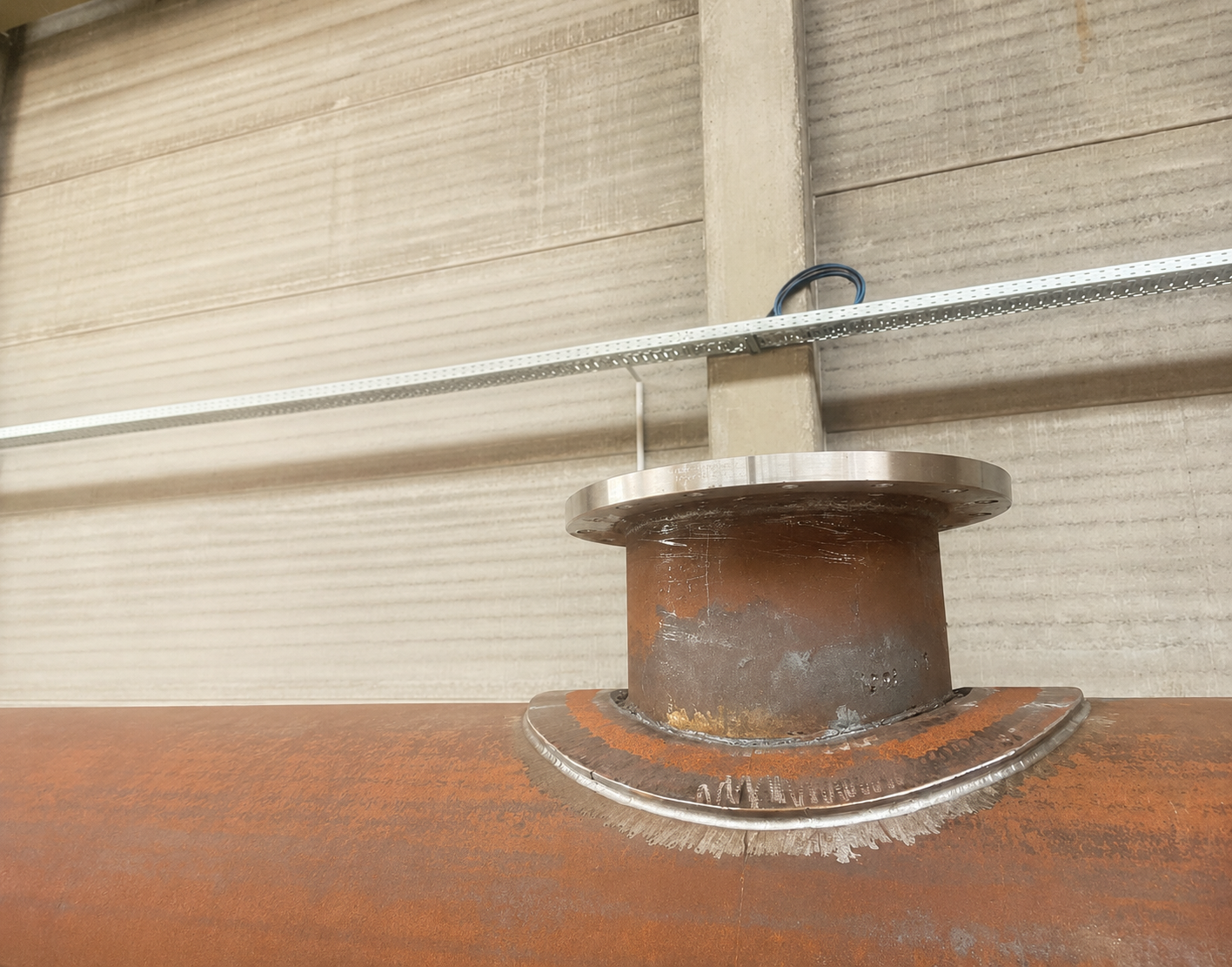 Soudure d'un pipe — Zone Industrielle